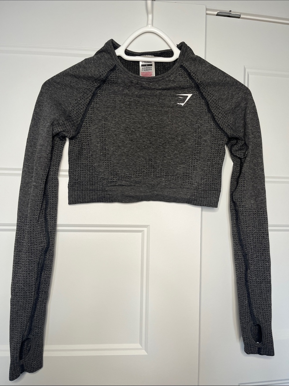 Gymshark Women's Charcoal Seamless Long-Sleeve Cropped Top